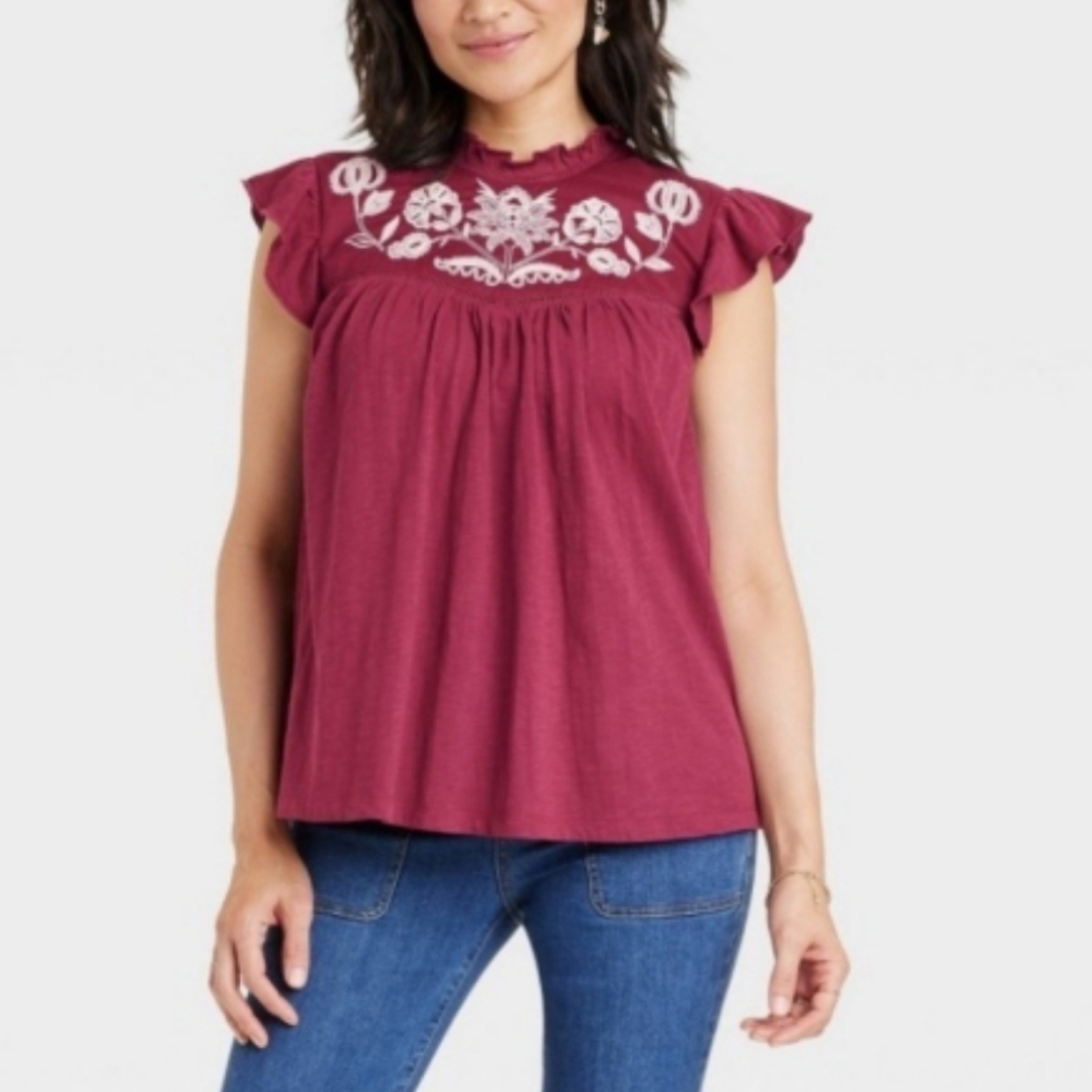 Knox Rose flutter sleeves Embroidered top. Wine in color, Sz 4x, NWT.